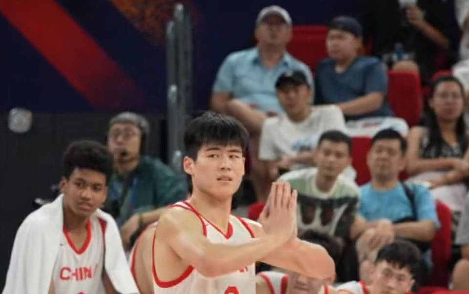 广州男篮新晋锋将参加U比赛的简单介绍