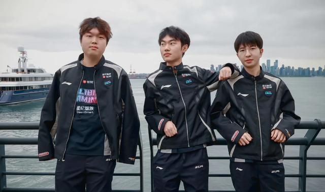 od体育娱乐-包含LPL重回第二赛区！BLG3-2险胜FLY，赛后阿Bin放狠话：打进MSI决赛的词条